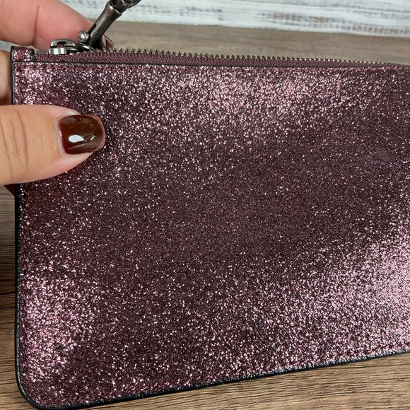 Coach Metallic Cherry Glittering Burgundy Wristlet Sparkly Bag Holidays - Picture 7 of 9